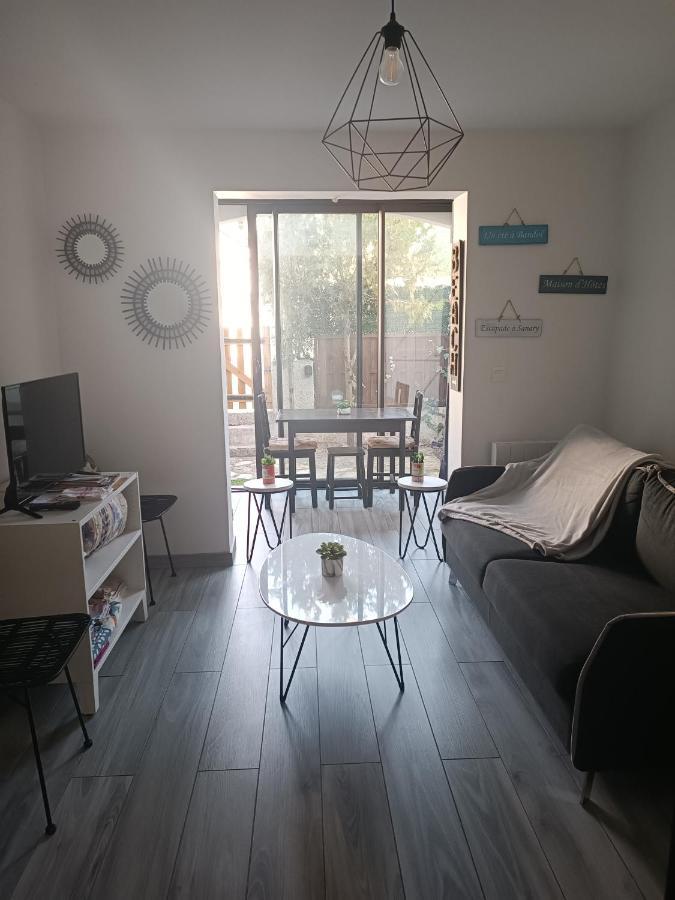 Joli Studio Res Au Calme En Rez De Jardin A Bandol. Exterior photo