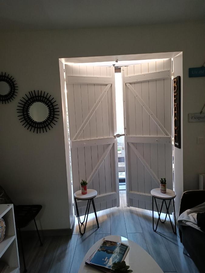 Joli Studio Res Au Calme En Rez De Jardin A Bandol. Exterior photo